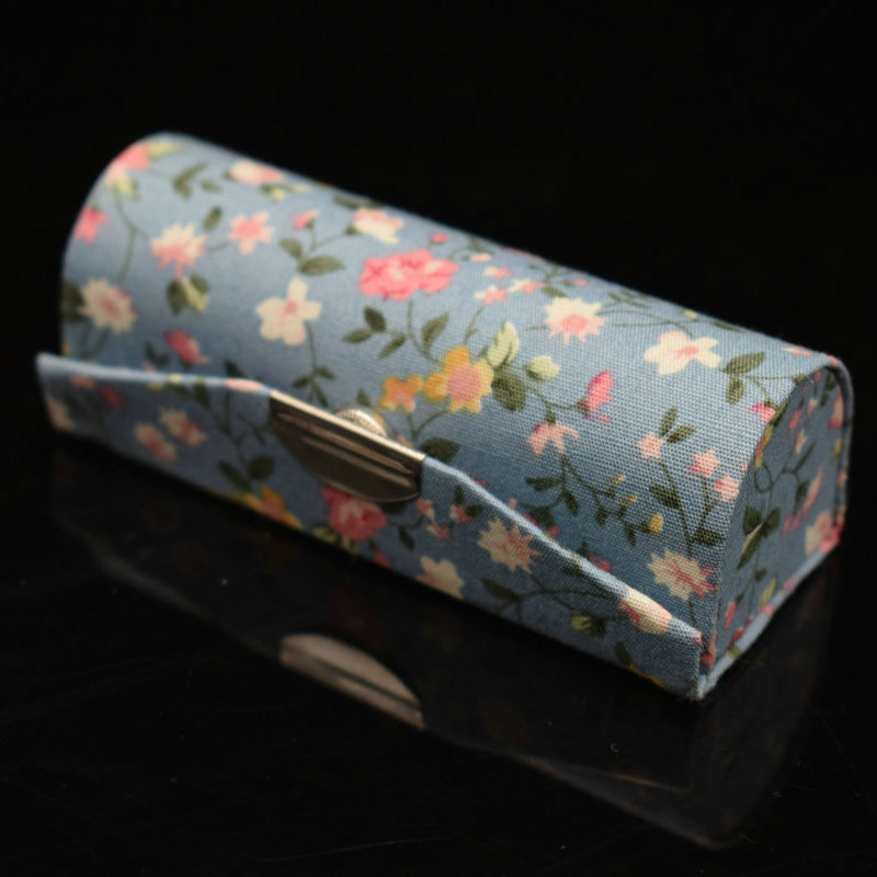 Retro Embroidered Flower Desig - đánh giá và giá Beauty Makeup Box Set