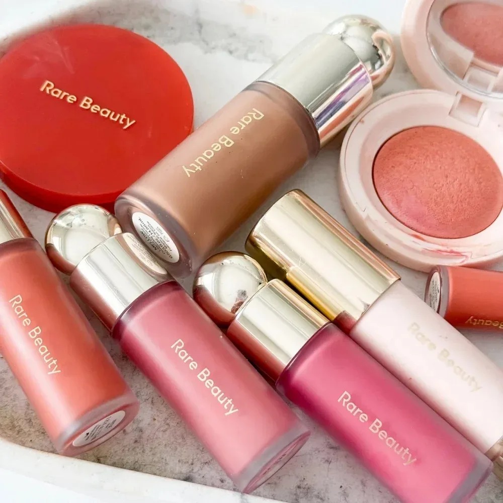 Rare Beauty Lip Gloss Liquid B - đánh giá và giá Beauty Makeup Looks